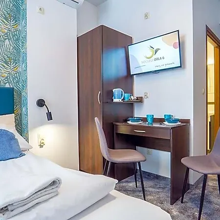 Orla 6 Hostel *