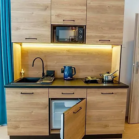 Hostel Orla 6 *