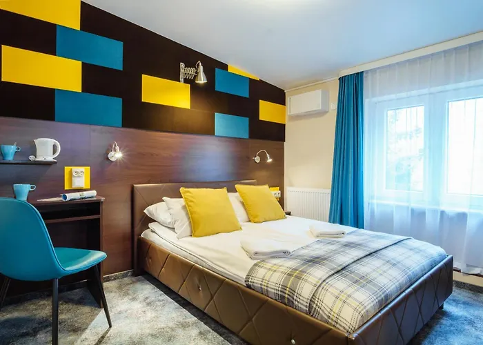 Noclegi Orla 6 Hostel *