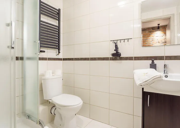 Noclegi Orla 6 Hostel